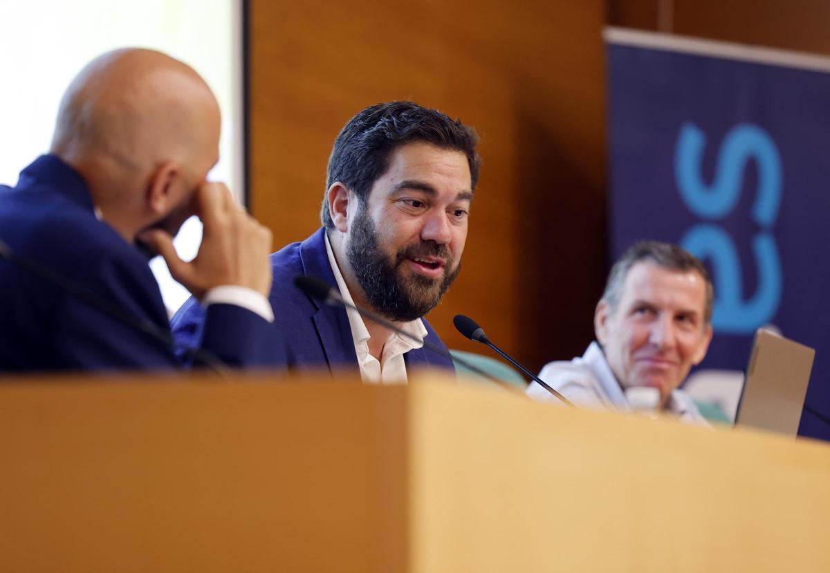 La mesa redonda sobre periodismo deportivo.
