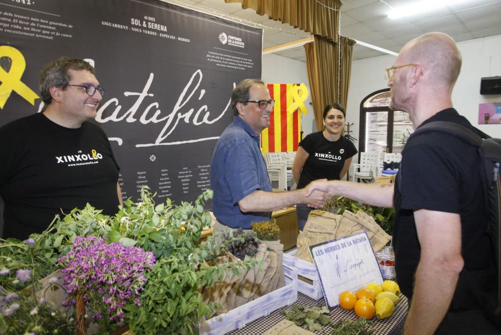 Quim Torra participa en un taller de ratafia a Santa Coloma de Farners