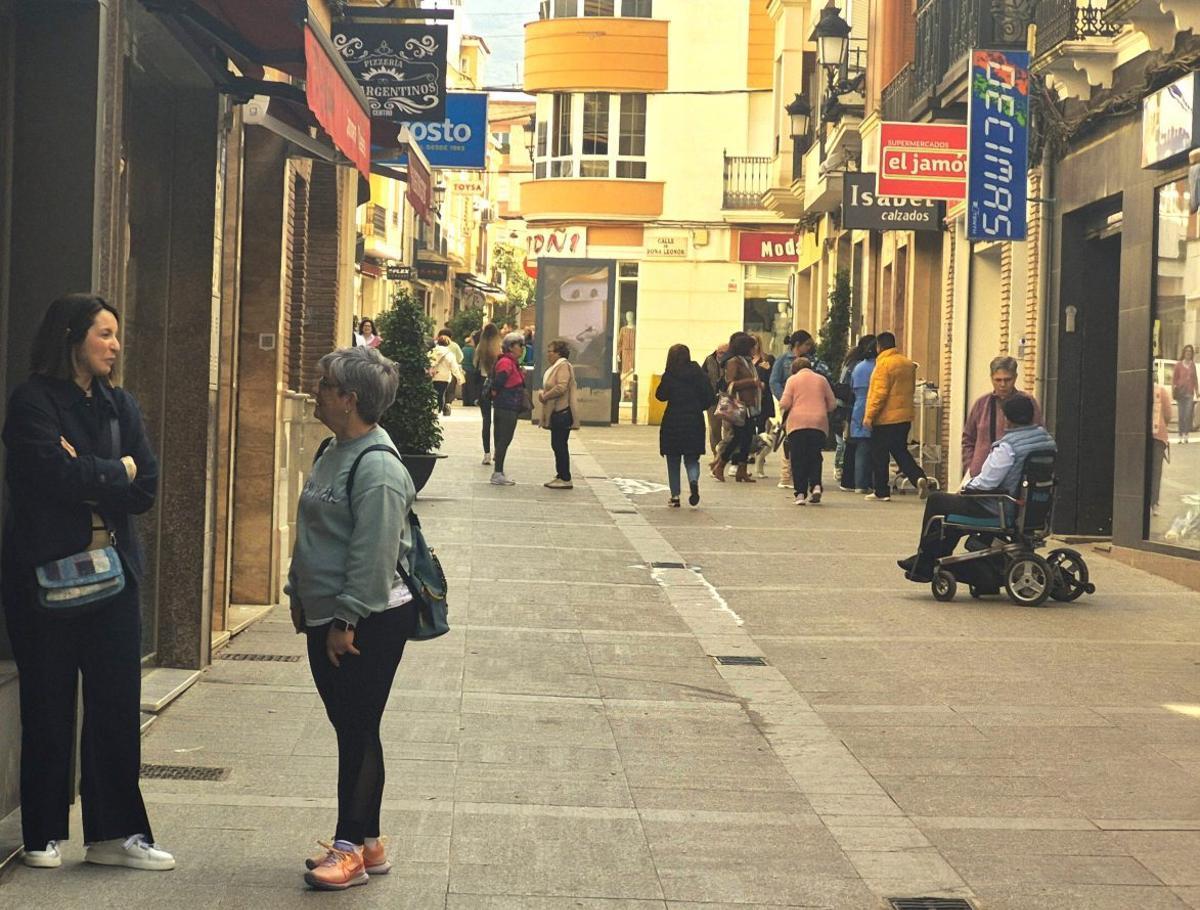 Vista de la calle Redondo Marqués, en pleno centro de Cabra