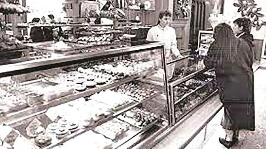 Aclaraciones sobre el artículo “Pastelaría Casa Mora e historia da Tarta de Santiago”