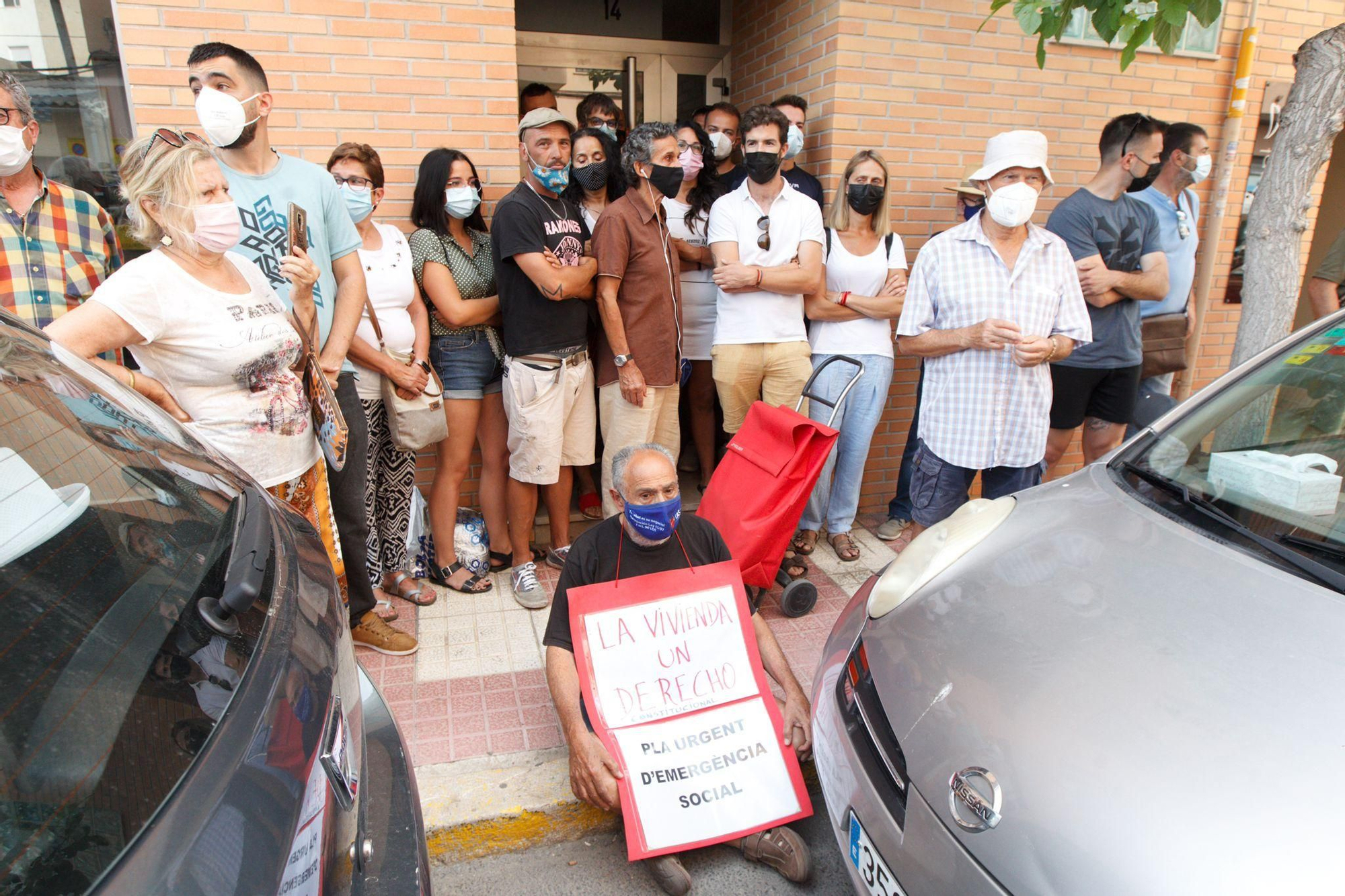 Desahucio paralizado por la movilización ciudadana en El Campello