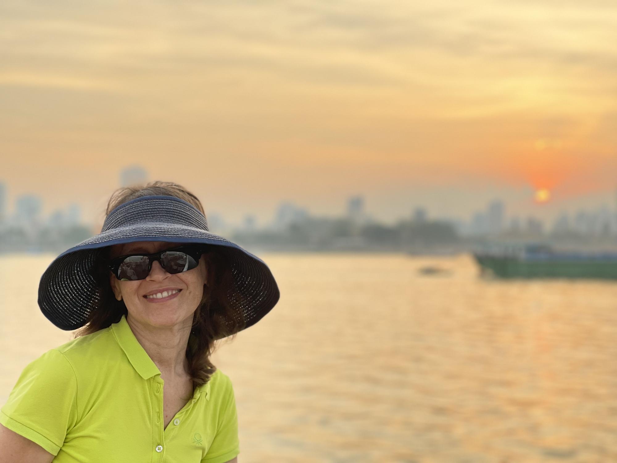 Cristina Maruri, durante un atardecer en Camboya