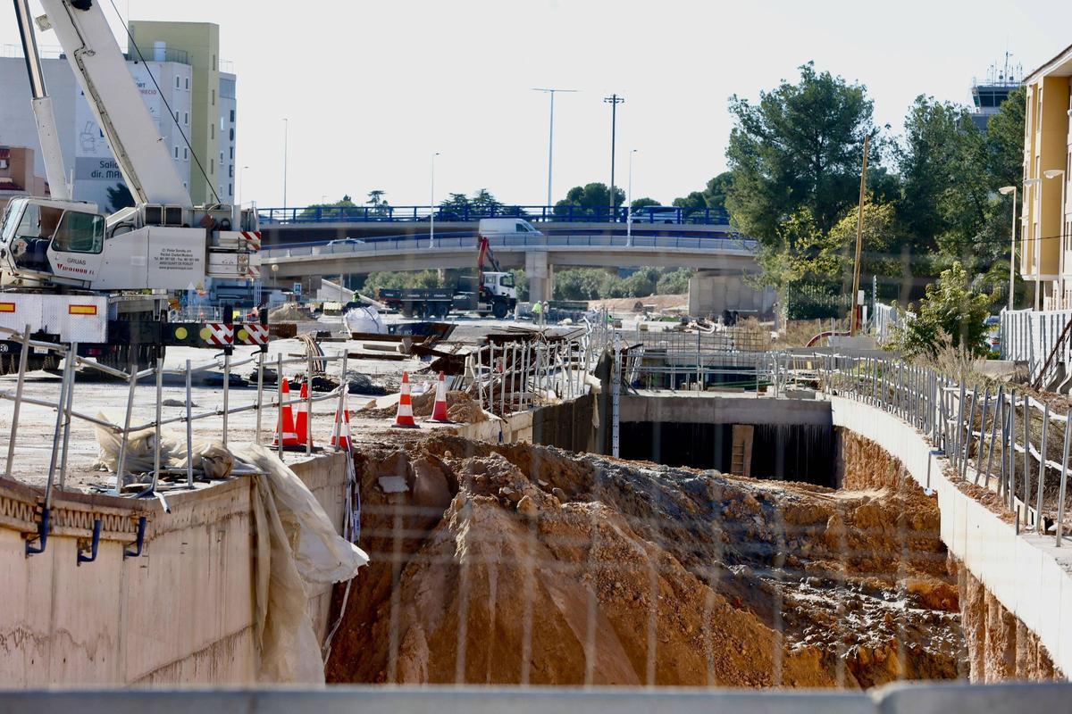 Obras de la carretera de acceso al aeropuerto de Manises.