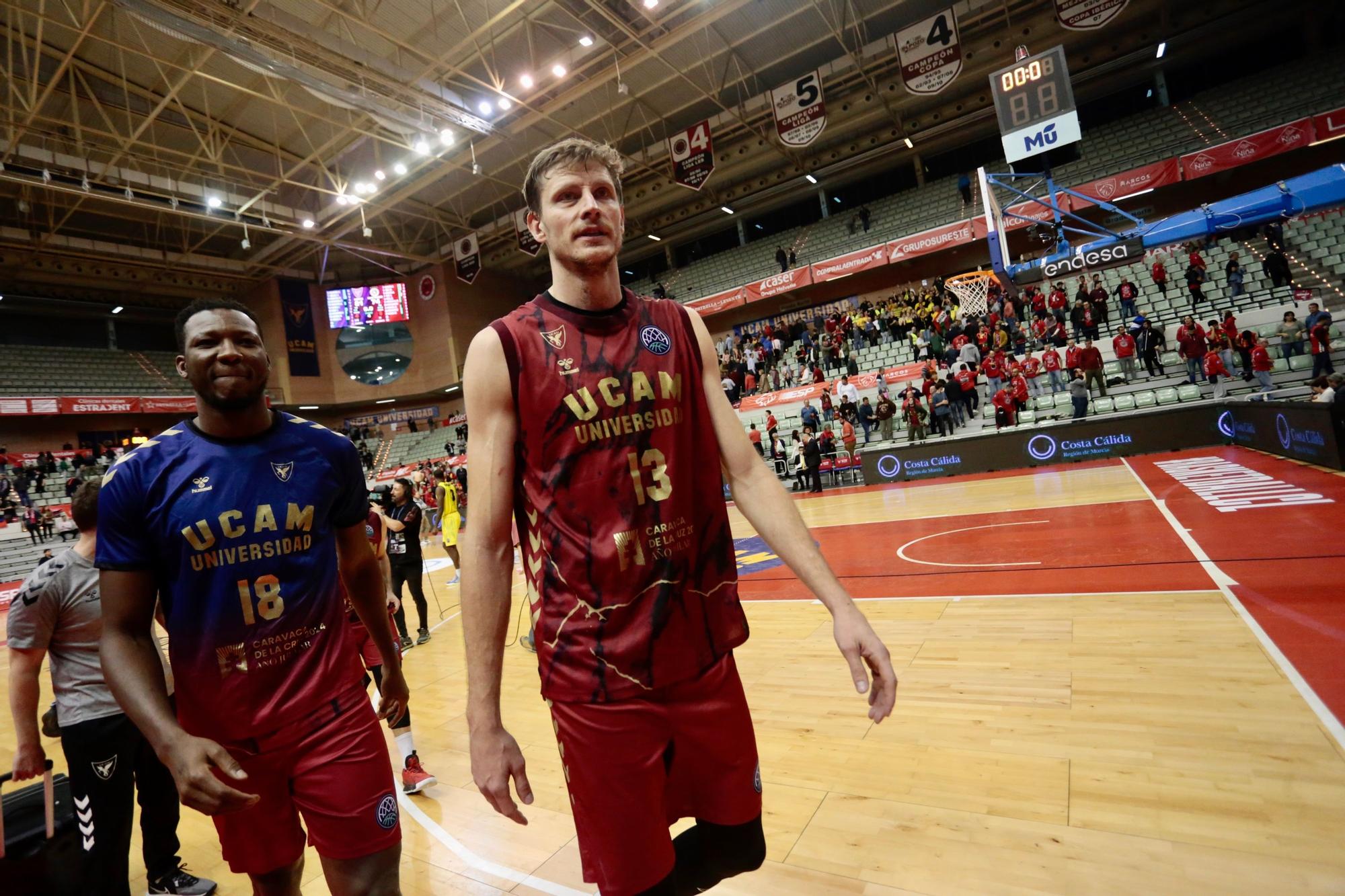 Las imágenes del partido UCAM Murcia - Falco Vulcano