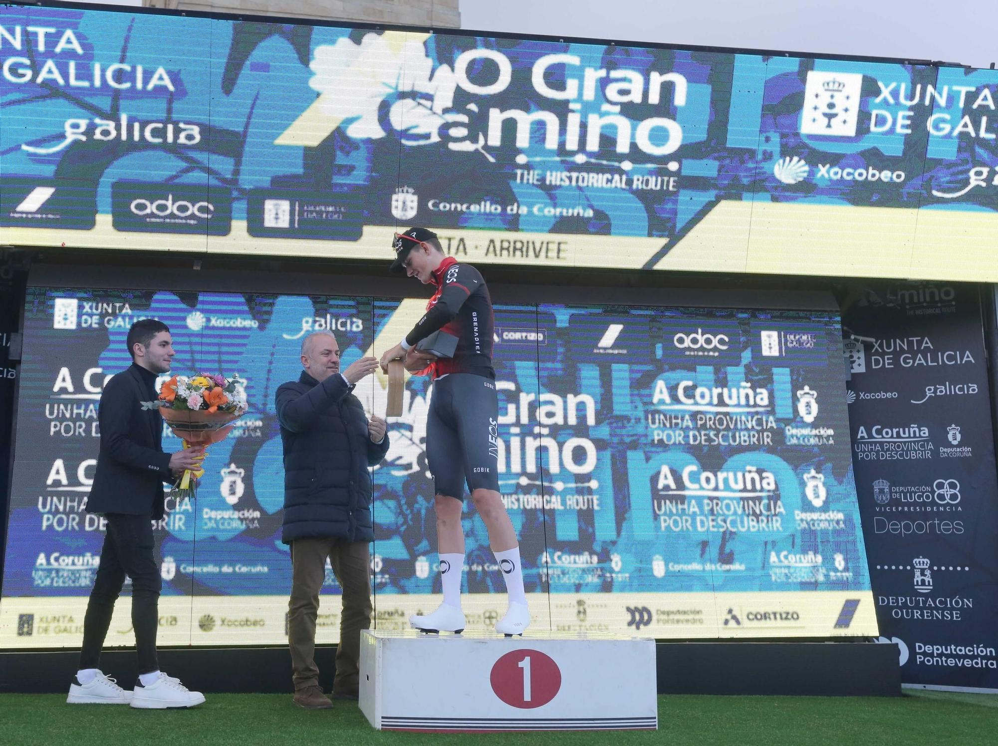 El joven corredor Joshua Tarling se impone en la contrarreloj inaugural de O Gran Camiño en A Coruña