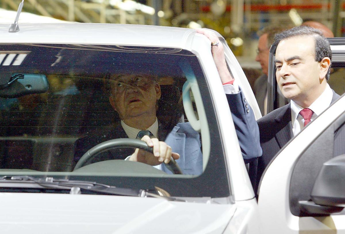 Juan Carlos I con Carlos Ghosn