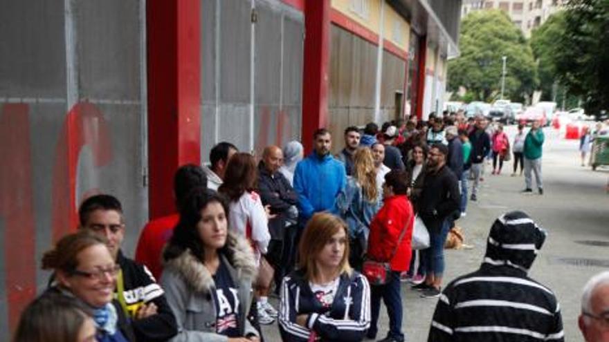 El derbi trae el primer lleno