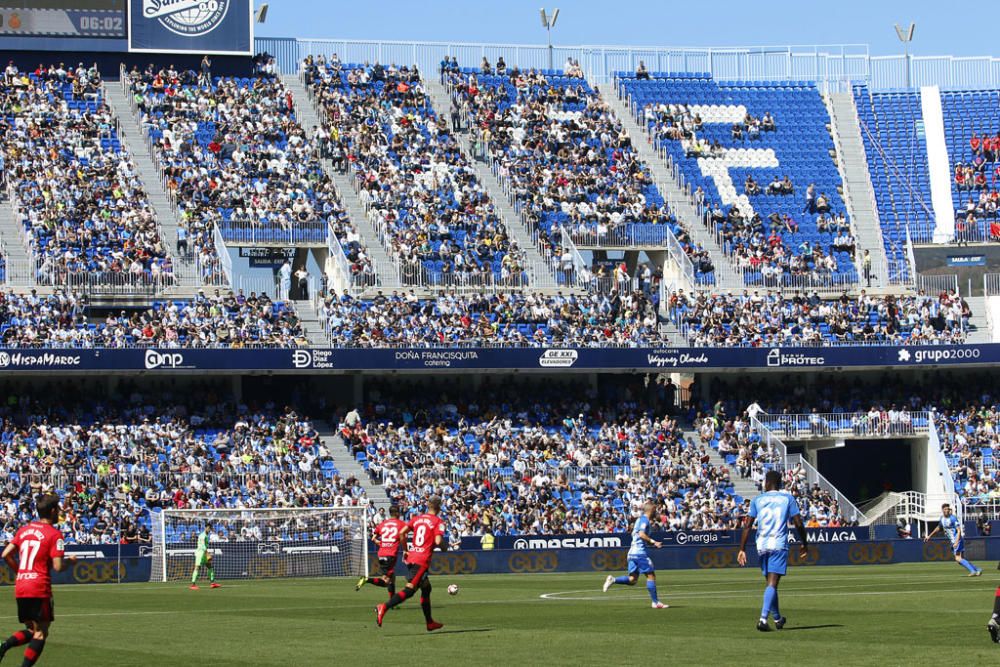 Un tanto de Leo Suárez a cinco minutos del final le da la victoria y los tres puntos al RCD Mallorca en su visita a La Rosaleda, en un duelo de aspirantes al ascenso a Primera División que comenzaban la jornada empatados a puntos.