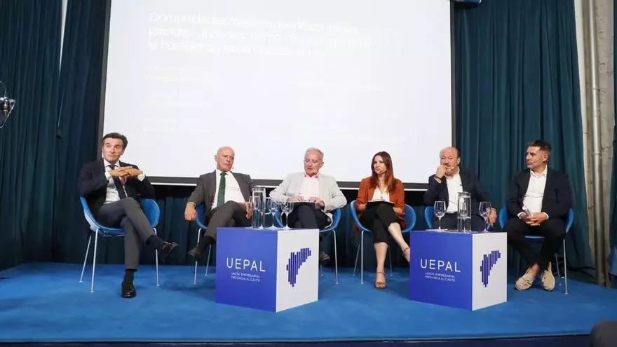 Foro Área Funcional Elche-Alicante: 'El papel de la sociedad civil en la configuración del Área Funcional Elche-Alicante'