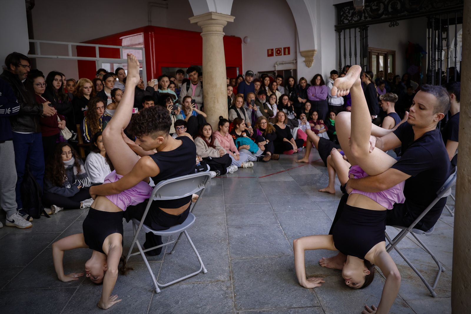La ESAD celebra con una performance el 25N