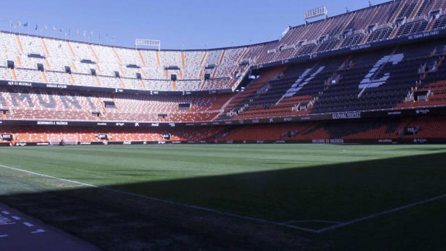 El césped de Mestalla llegará desde Francia