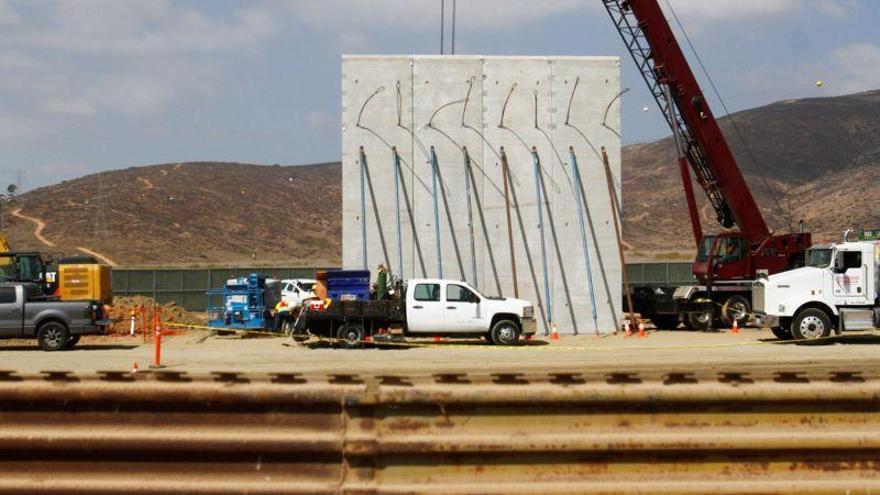 Empieza el concurso para construir el muro de México