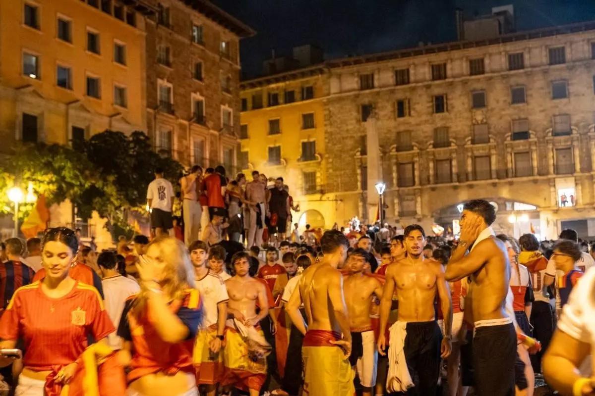 Jubel, Tränen, Autokorsos: So hat Palma Spaniens WM-Titel gefeiert