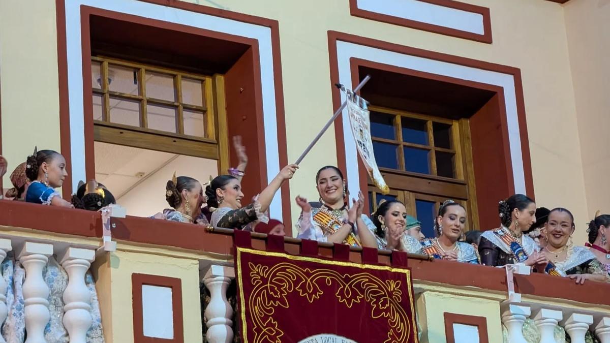 La Pobla de Vallbona entrega los premios a los monumentos de las comisiones falleras