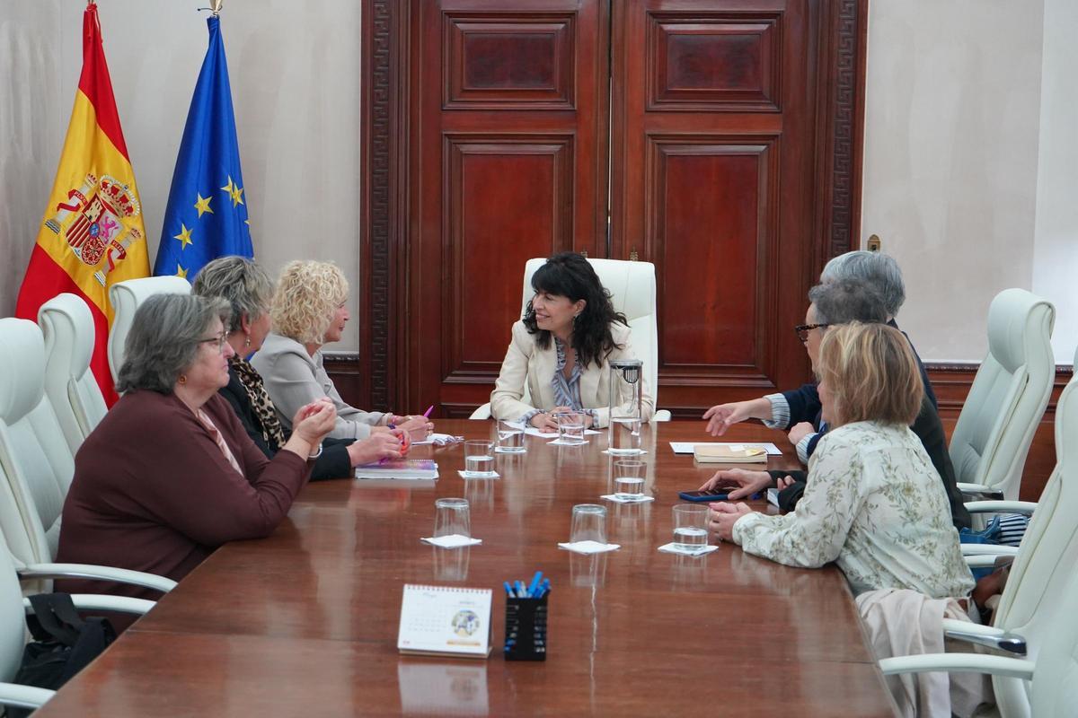 Amama durante su reunión con la ministra de Igualdad, Ana Redondo