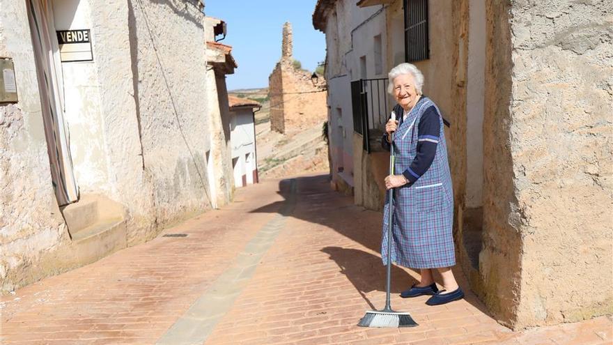 La Diputación de Cáceres destina 100.000 euros a 11 pueblos para luchar contra la despoblación