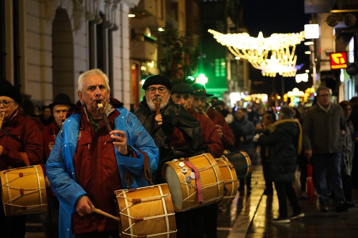 GALERÍA | Desfile de ramos de Navidad en el centro de Zamora