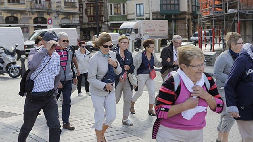 Asturias estará en alerta este domingo por vientos