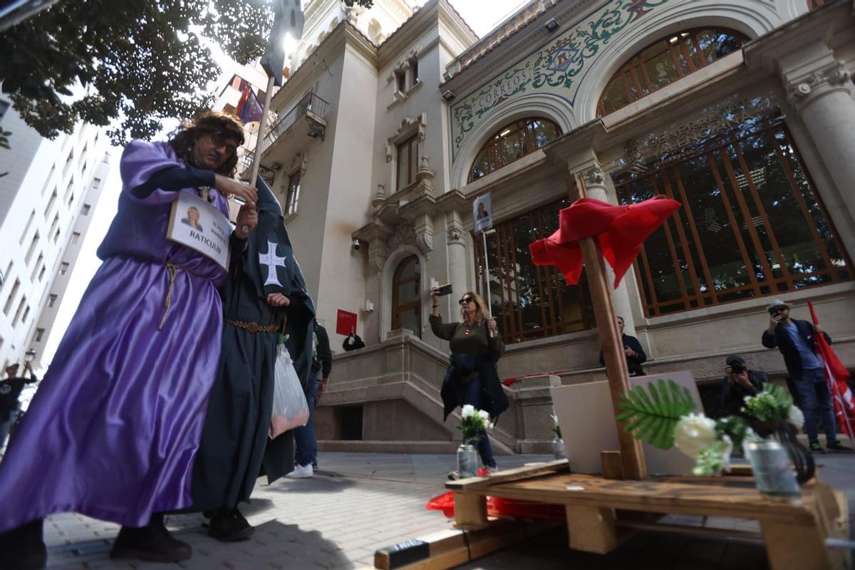 Concentración frente a la sede de la Conselleria de Industria e Innovación.