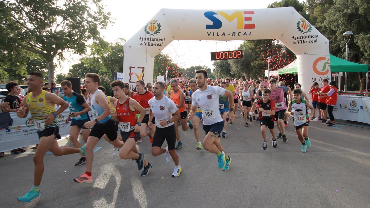 Unos 180 corredores tomaron parte en la carrera que organizó Cruz Roja Vila-real.