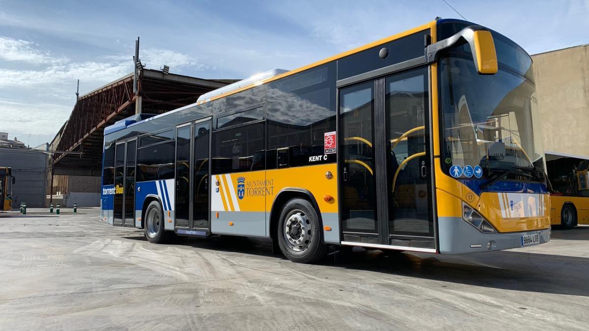 Uno de los autobuses de Torrent.