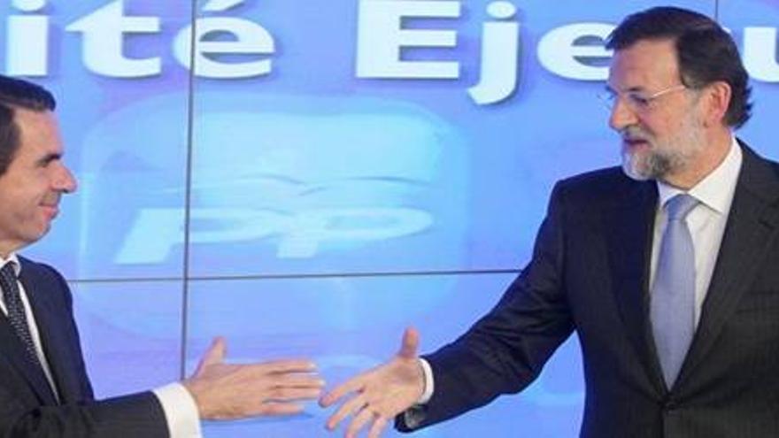 Fitch pide a Rajoy más medidas