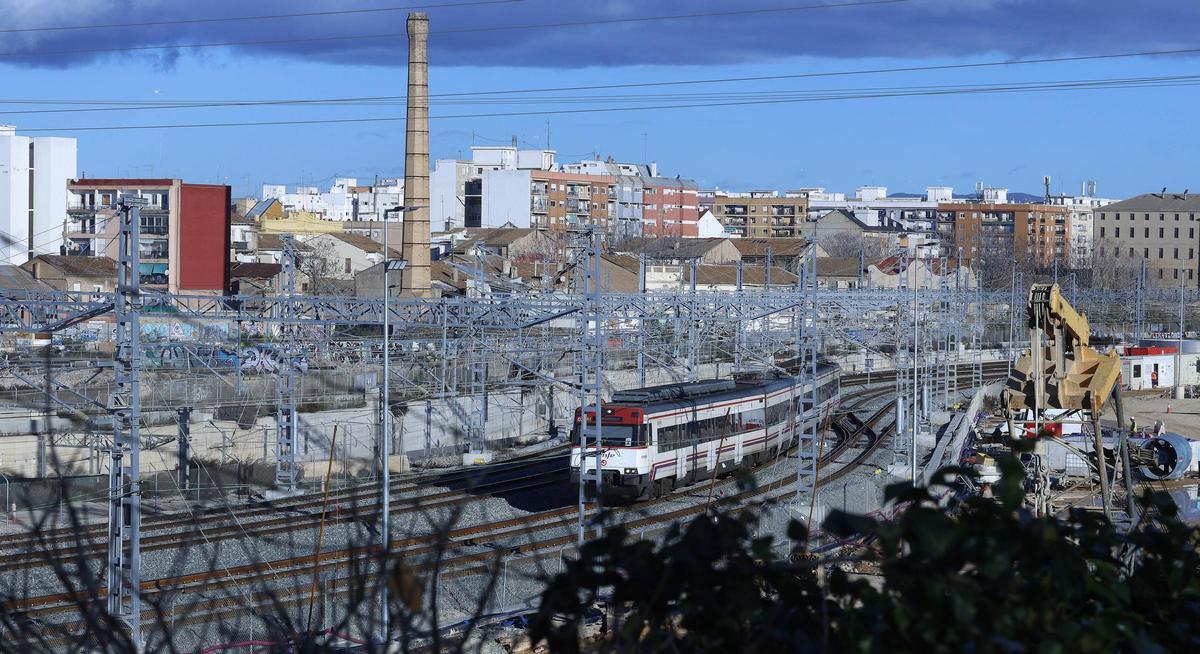Obres del canal d’accés al sud de València, que beneficiaran l’alta velocitat i Rodalies