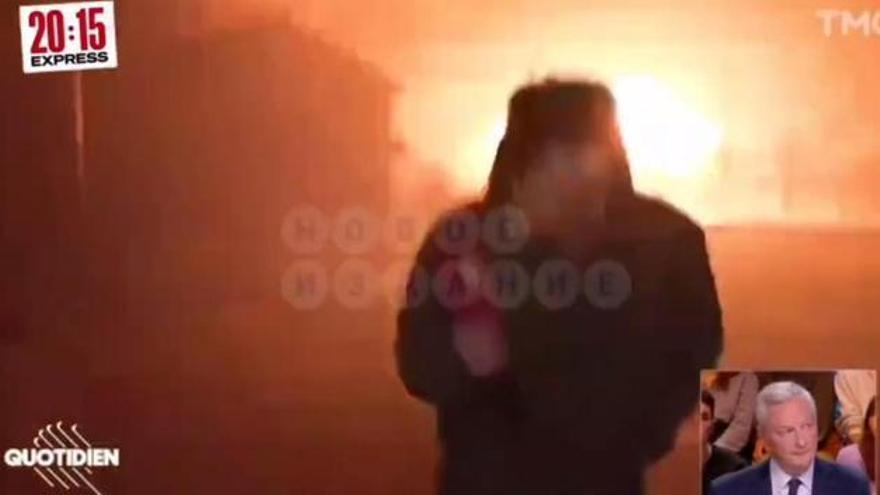 Vídeo: Un reporter francès pateix l&#039;esclat d&#039;una bomba russa en directe