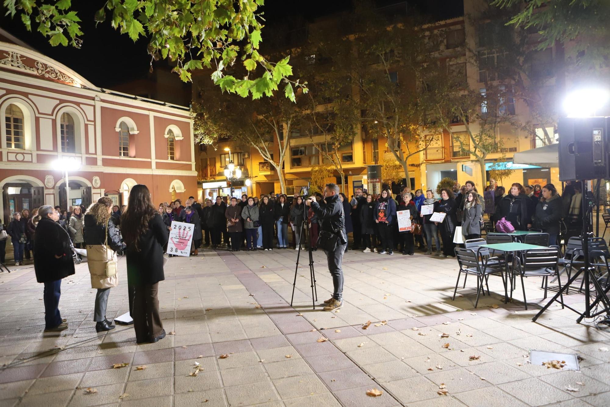 Así ha sido el acto organizado por el 25N en Lorca