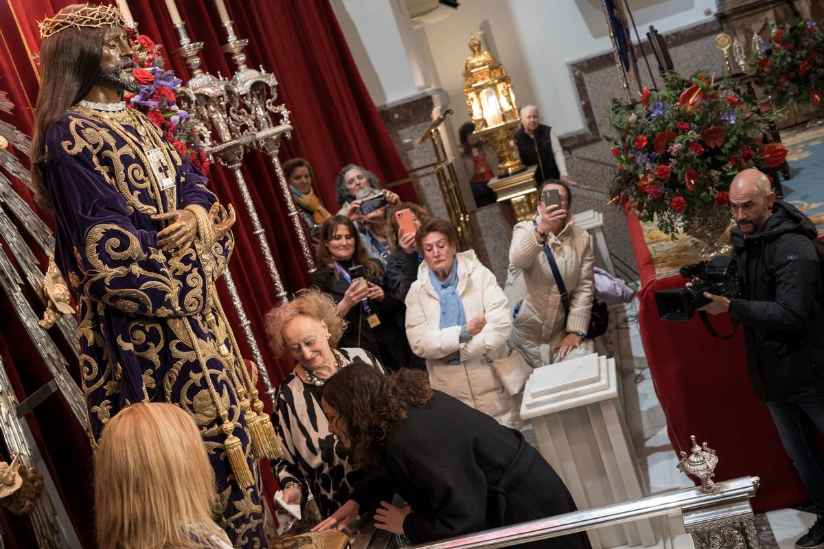 Las mejores imágenes del besapiés del Cristo de Medinaceli, en Madrid