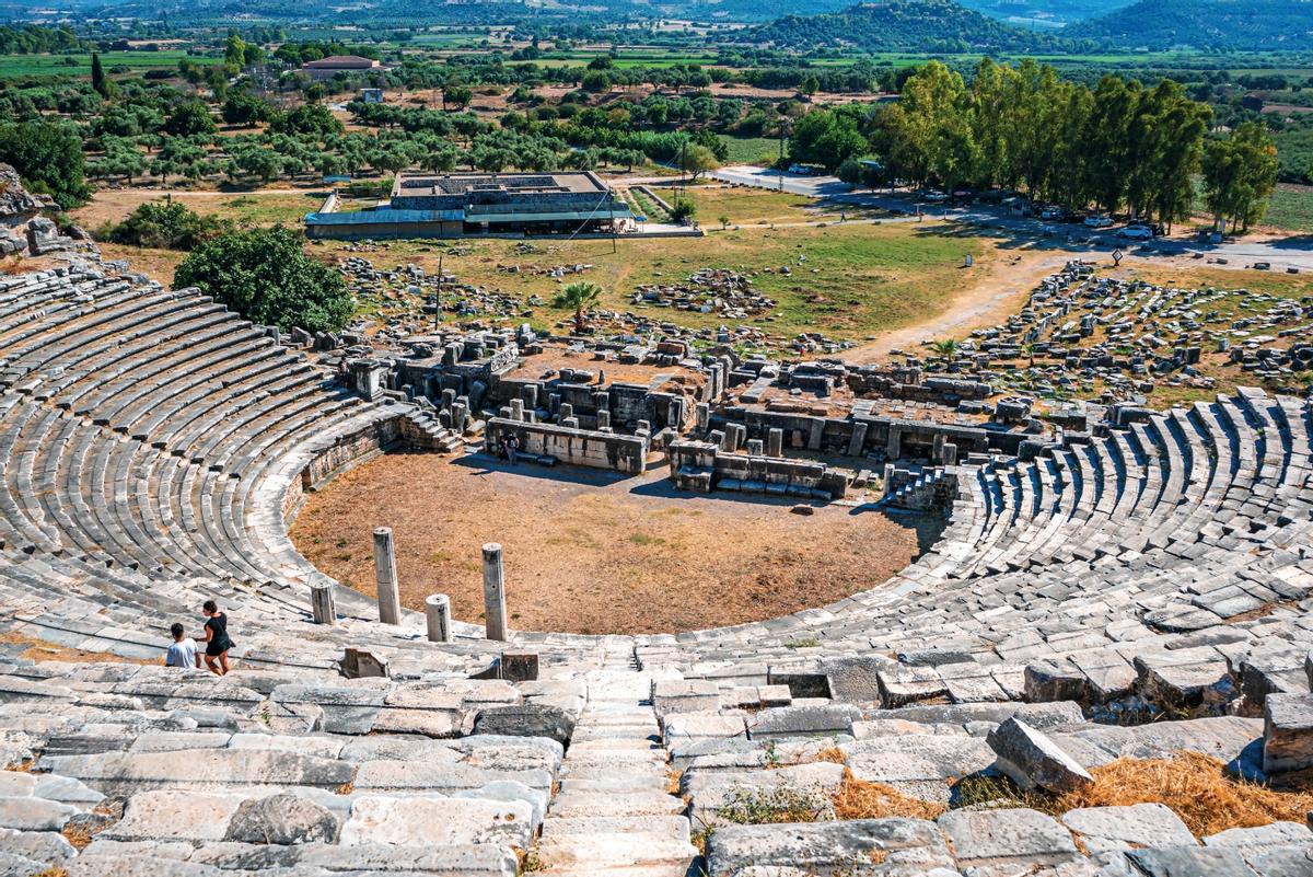 Teatro de Mileto, Turquía Este recinto situado en la antigua ciudad jónica de Turquía muestra cómo el legado griego puede rastrearse más allá de la Hélade.