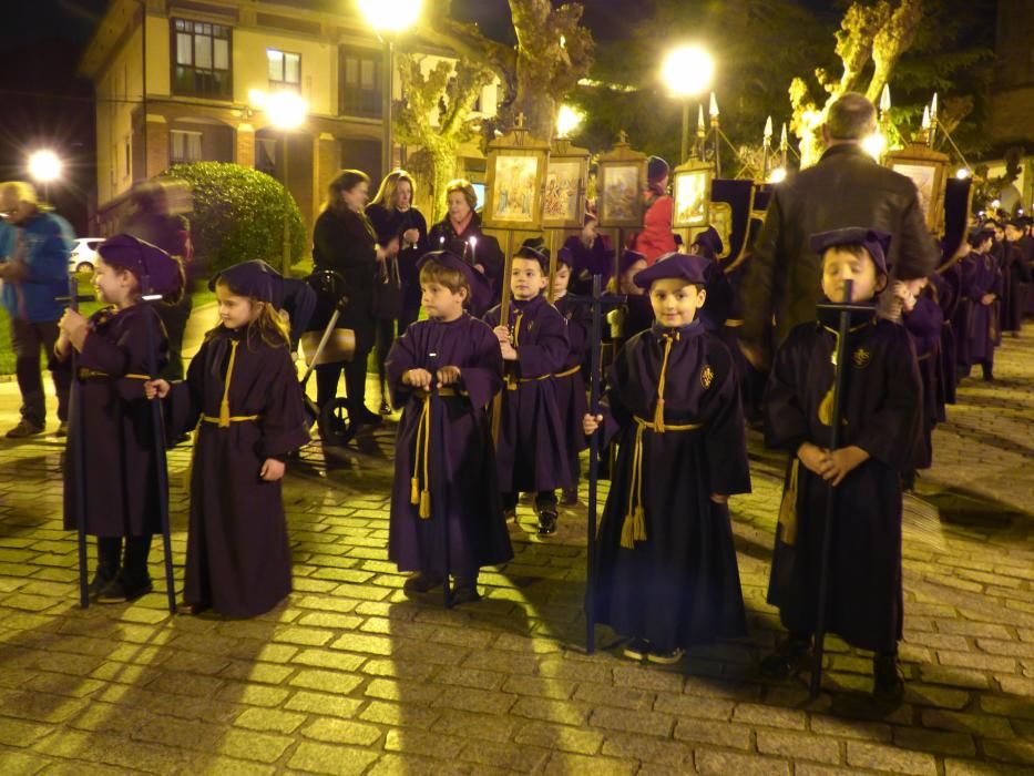 Procesión del Santo Encuentro en Villaviciosa