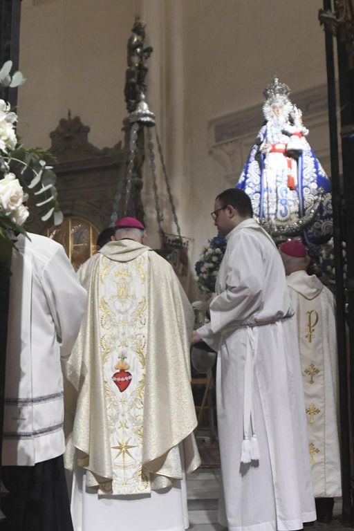 Romería de Murcia: ambiente previo y salida de la Fuensanta de la Catedral