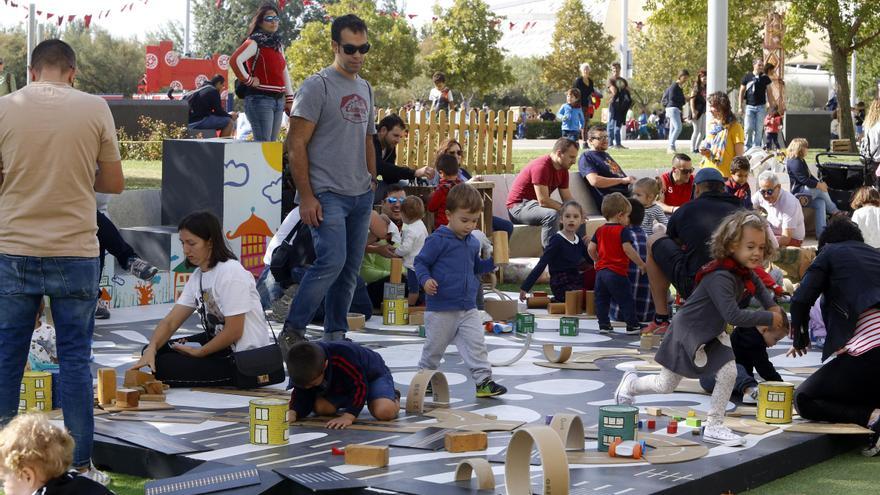 Los Gigantes y cabezudos, eje de la programación infantil de las Fiestas del Pilar