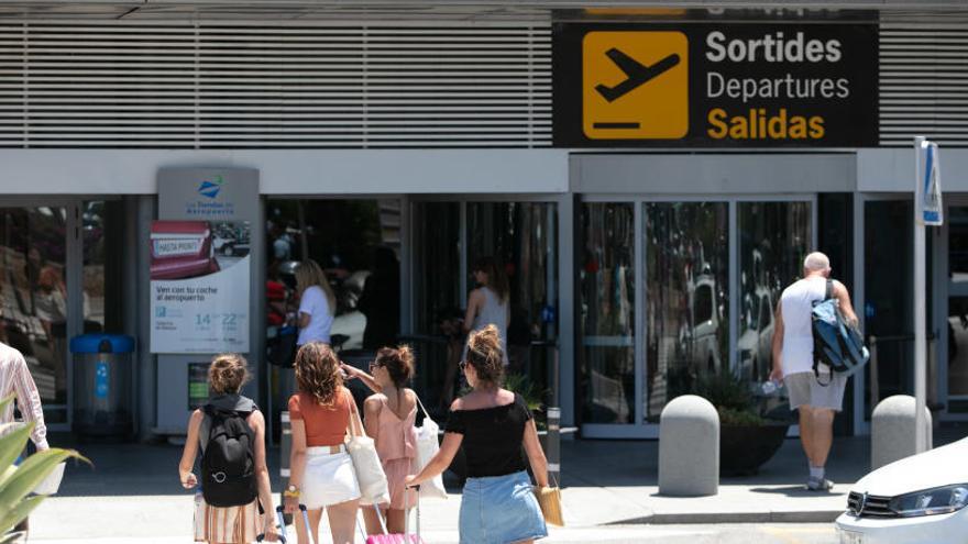 El aeropuerto de Ibiza gestionó en septiembre, entre despegues y aterrizajes, 9.482 vuelos