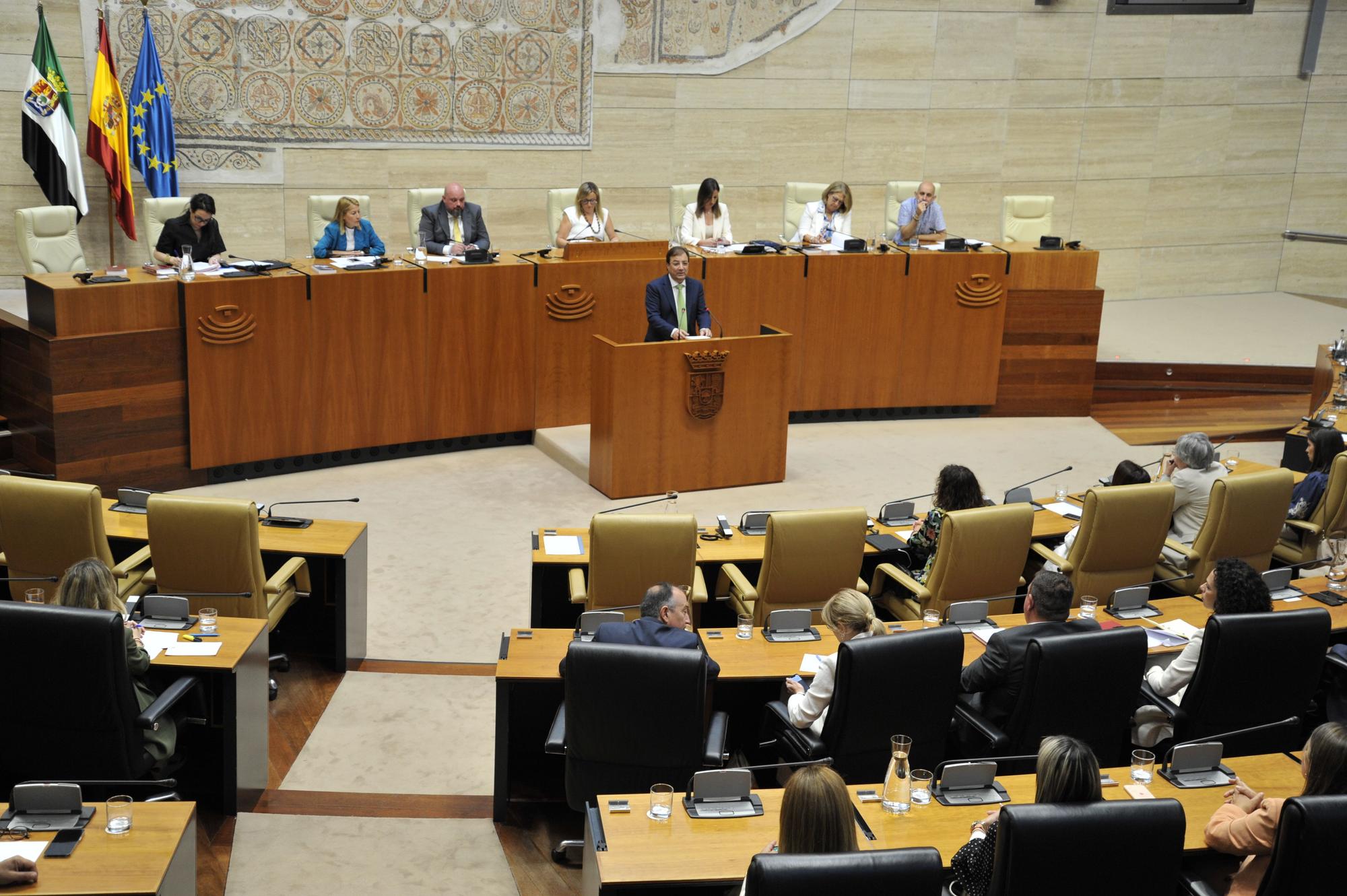 sesin-plenaria-n-3-debate-de-investidura-de-la-candidata-a-presidenta-de-la-junta-de-extremadura_53045075023_o.jpg