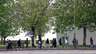 Preto de 480 estudantes agardan por unha praza nas residencias da USC