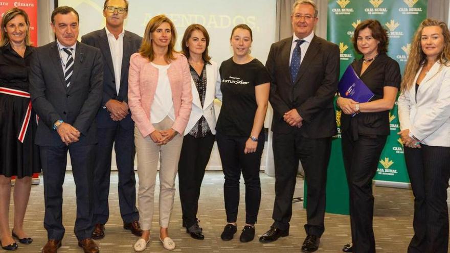 Intervinientes en la presentación del programa, ayer en Oviedo.