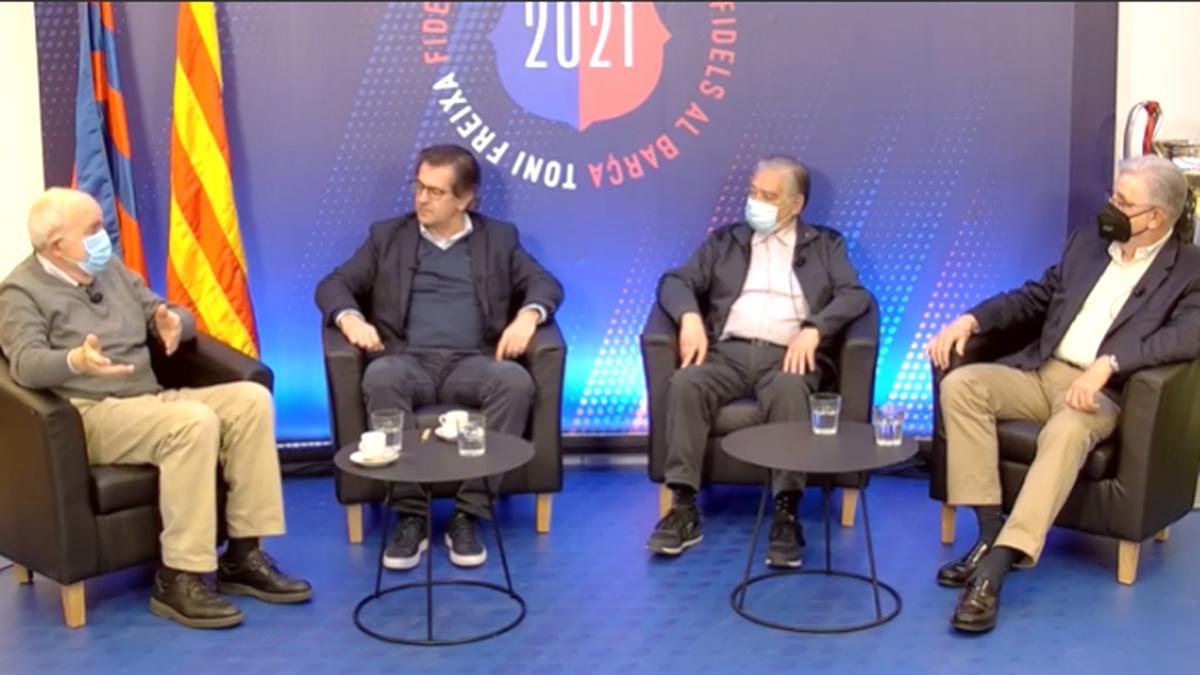 Toni Freixa junto a Joaquim Gabarró, Ramon Jovells y Josep Lluís Soria durante el coloquio