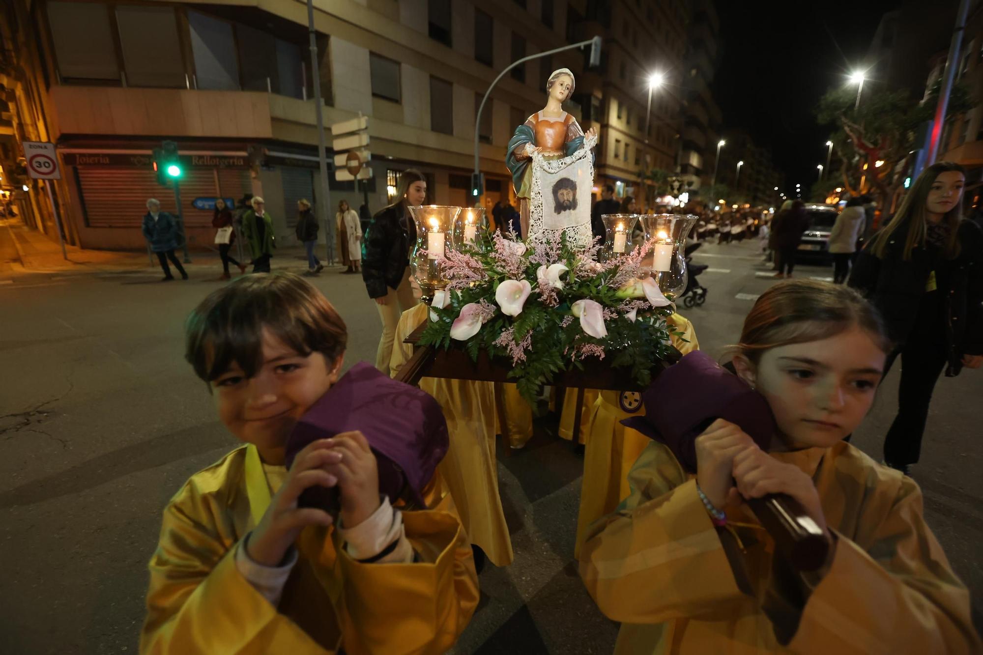 Las imággenes de la procesión infantil y juvenil de Vila-real