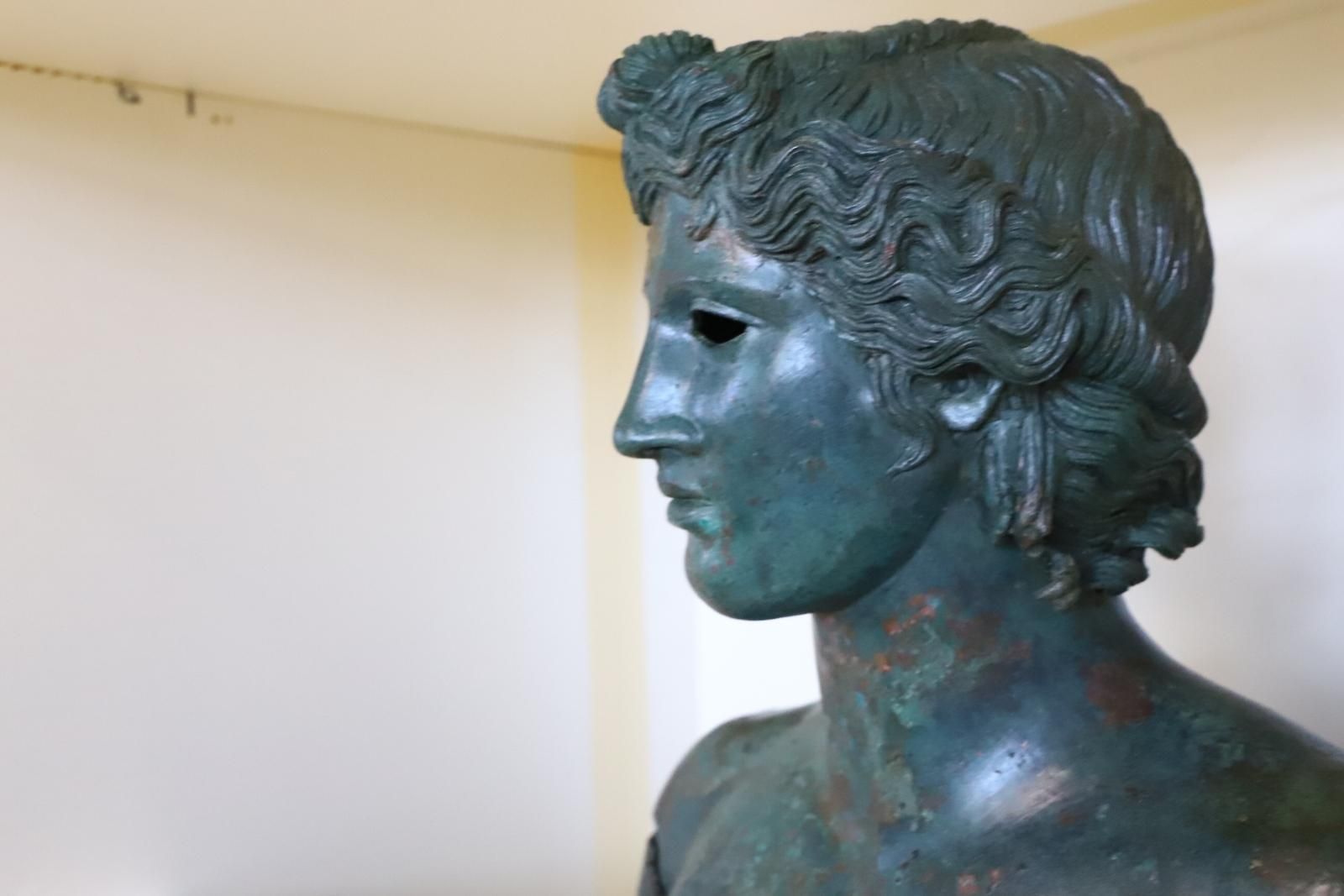 Los efebos de Pedro Abad en el Museo Arqueológico