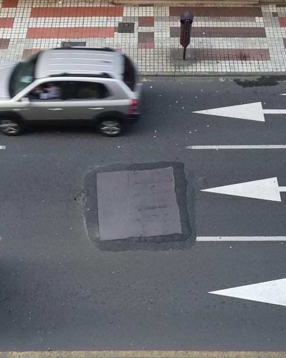 Las planchas de acero que cubren los socavones de Néstor de la Torre