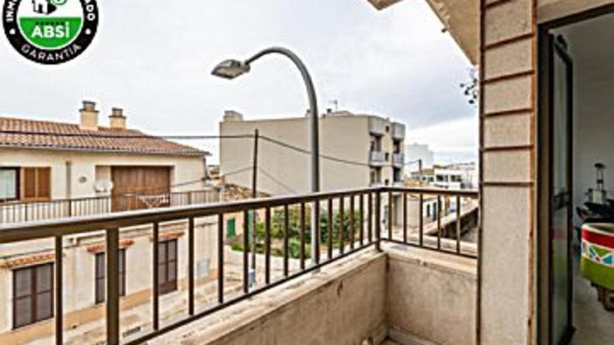319.000 € Venta de piso en Coll d´en Rabassa (Palma de Mallorca) 89 m2, 3 habitaciones, 2 baños, 3.584 €/m2, 1 Planta...