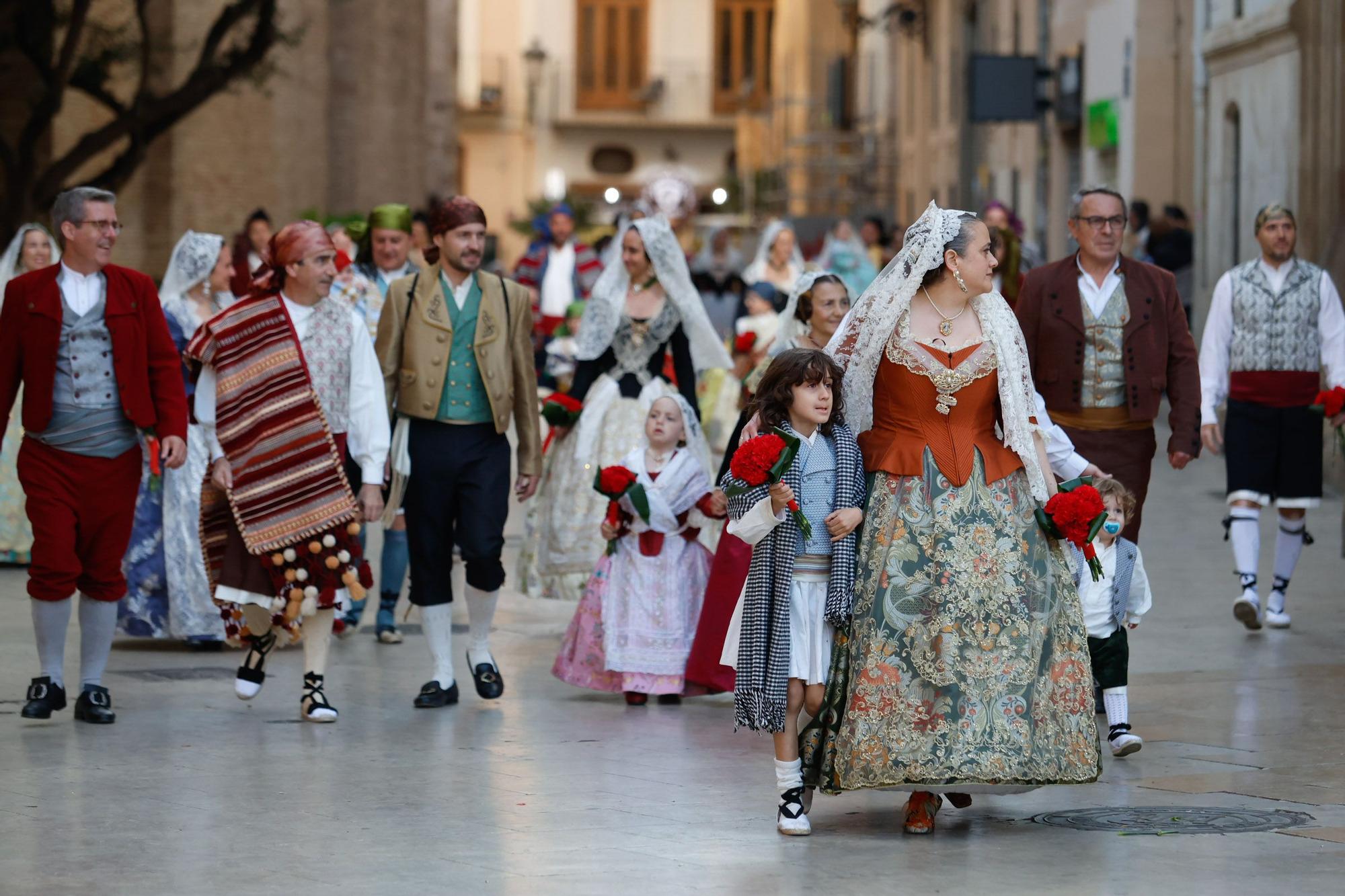 Búscate en el primer día de la Ofrenda en la calle San Vicente entre las 18:00 y las 19:00