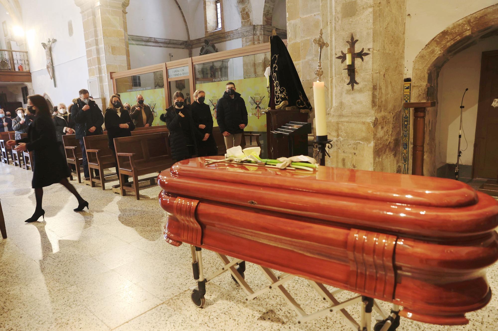 Funeral por Carlos Manuel Rodríguez, consejero delegado de Cafento