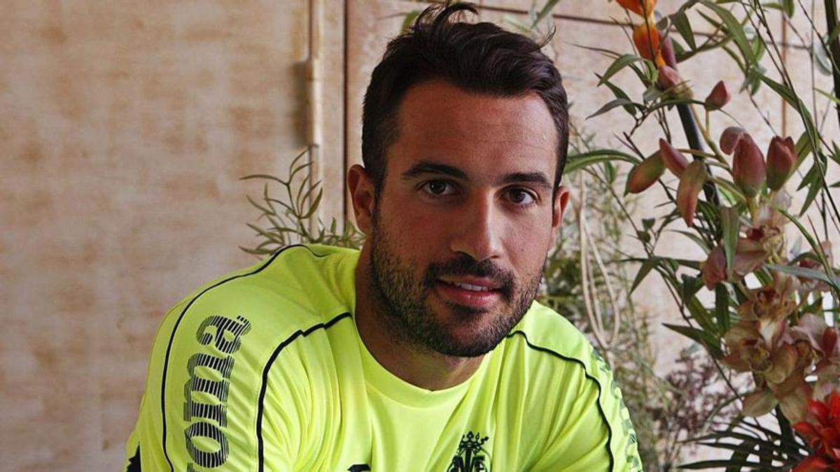 Mario Gaspar, cuando era jugador del Villarreal, está ahora en la órbita del Elche CF