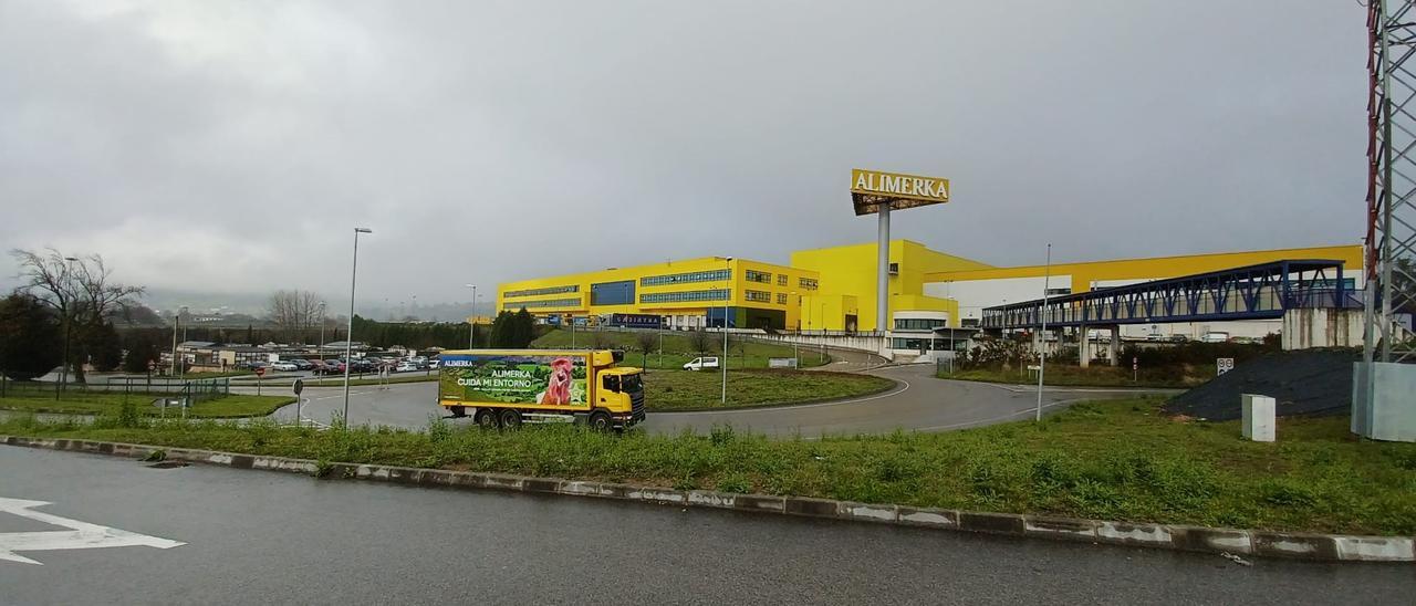 El gran centro logístico de Alimerka en Llanera.