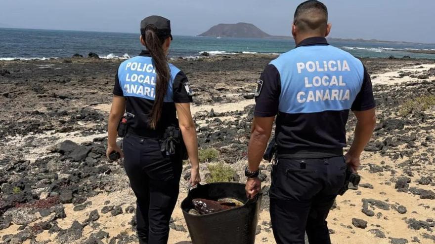 Intervenidos varios furtivos por pesca submarina ilegal en Corralejo