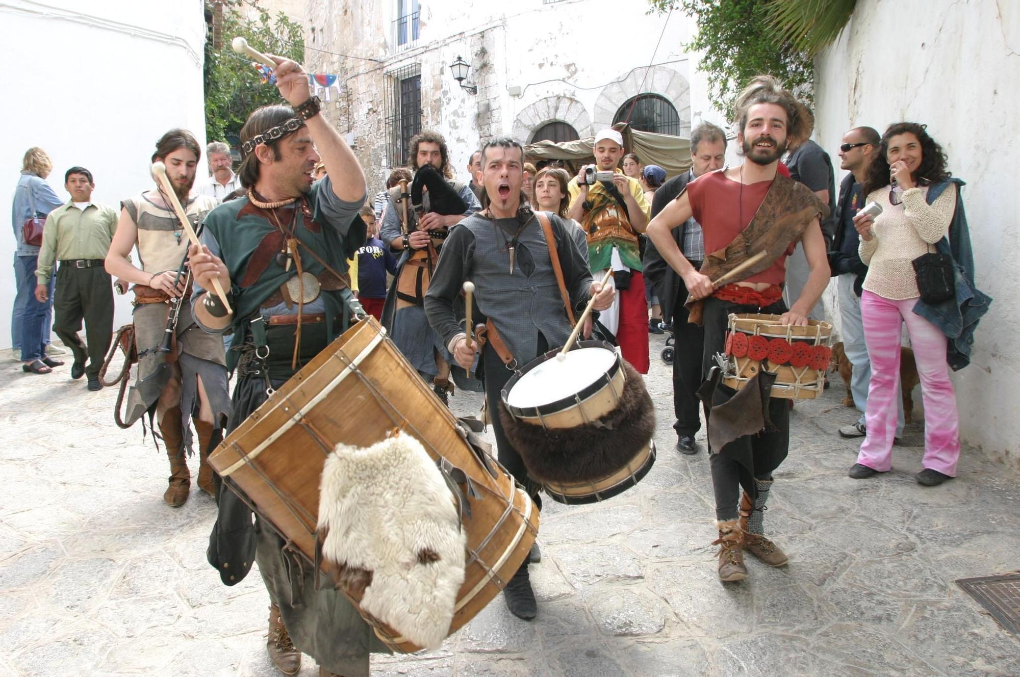 Edición de 2004 de la Feria Medieval de Ibiza.