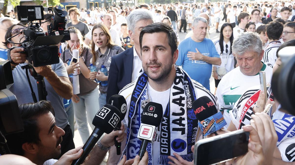 ELECCIONES REAL MADRID | Los tres pilares del candidato Riquelme: el Real Madrid para los socios, españolizar la plantilla y no bajar al barro
